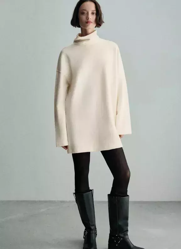 Krémové úpletové šaty, Bershka, 429 Kč