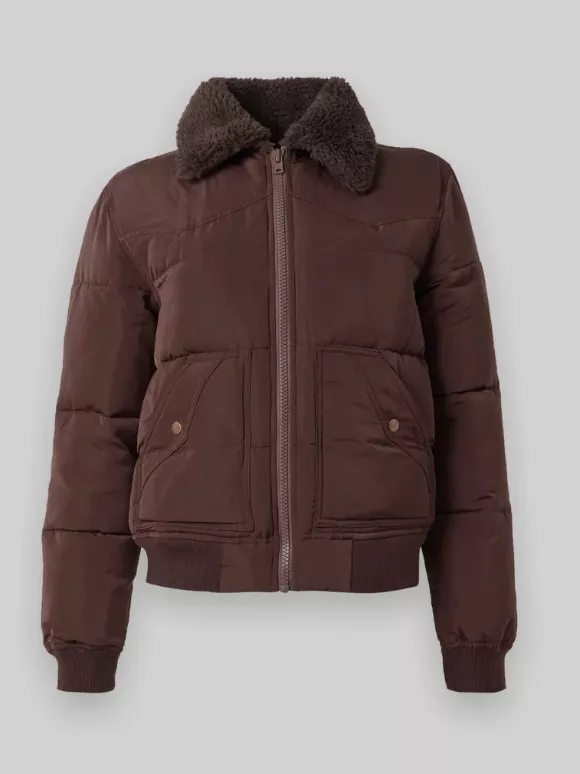 Bomber s kožešinovým límcem, Wrangler, 1 800 Kč