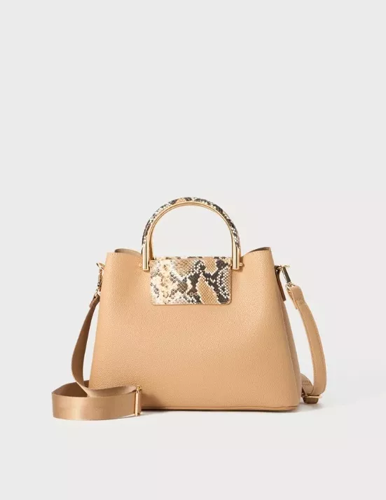 Kabelka s detaily s motivem hadí kůže, ALDO, 895 Kč