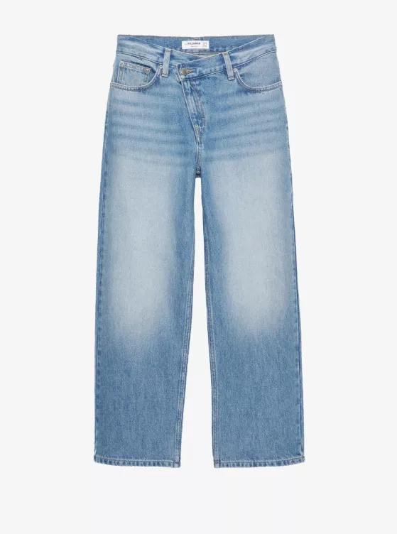 Wonky džíny, PULL&BEAR, 449 Kč