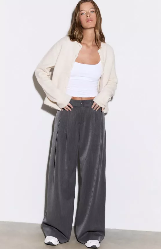 Volné kalhoty, Stradivarius, 699 Kč