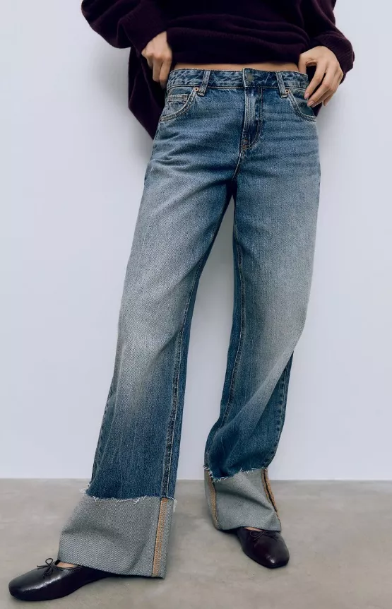 Rovné džíny, Stradivarius, 549 Kč (původně 849 Kč)