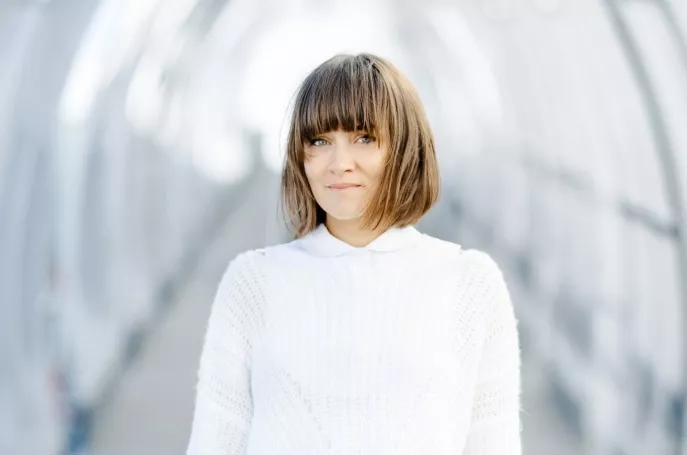 zralá žena s ofinou