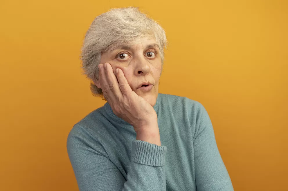 žena, máma, tchyně, snacha, problémy, smutek