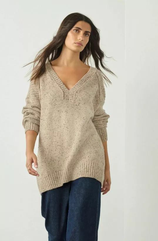 Dlouhý pulovr, Next, 870 Kč (původně 1 240 Kč)