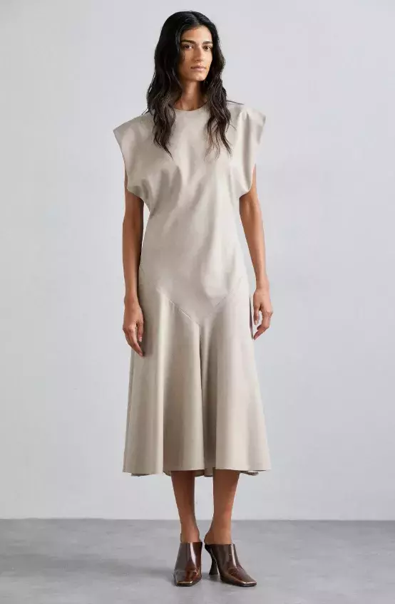 Šaty v minimalistickém designu, Philosophy di Lorenzo Serafini, 5 712 Kč