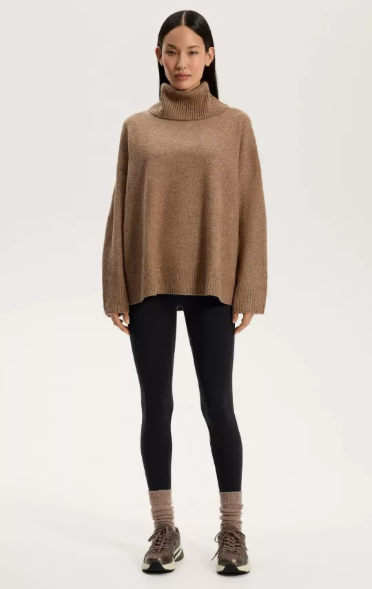 Oversized svetr, OYSHO, 1199 Kč