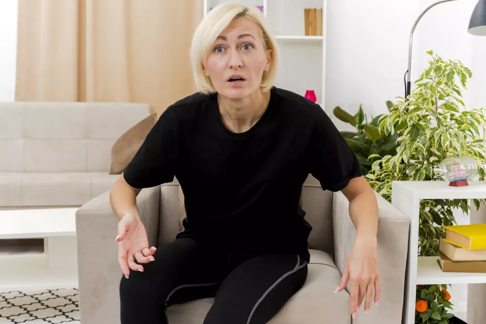 žena, smutek, zdraví, strach, infarkt, srdce