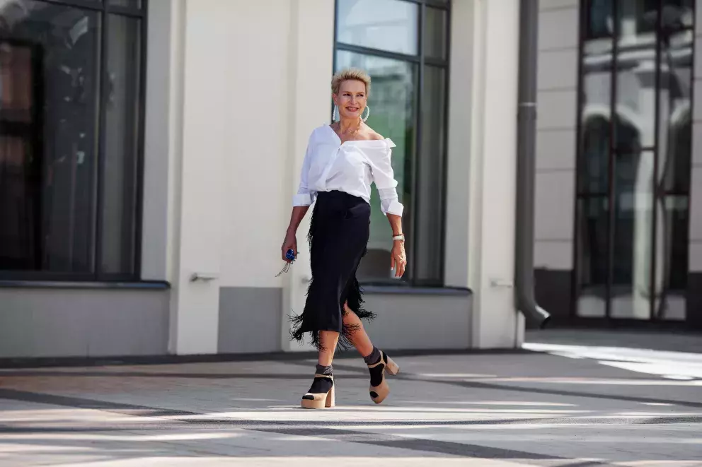 sukně s třásněmi