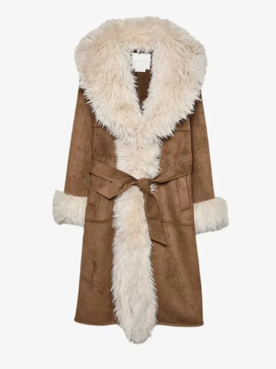 Kabát s beránkem, Stradivarius, 1 609 Kč