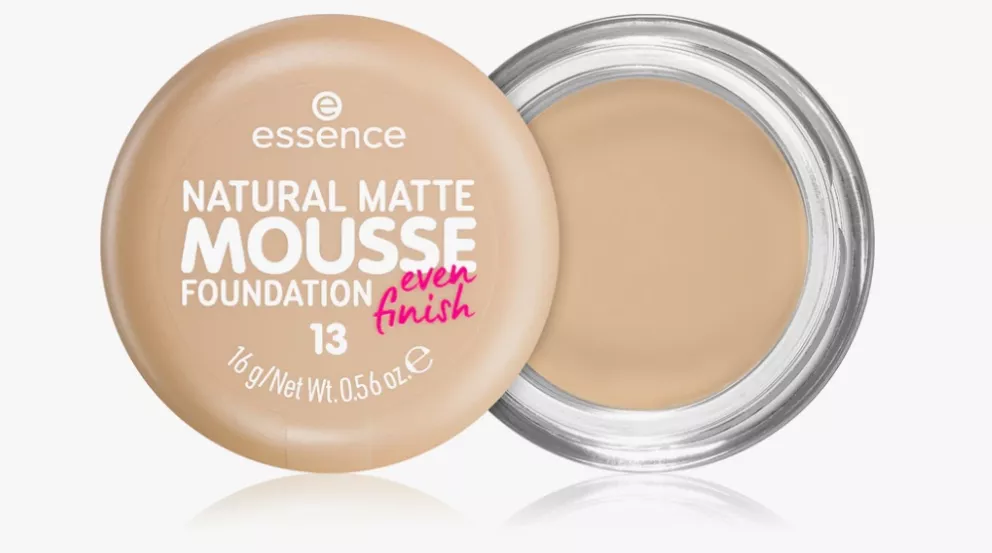 Pěnový make-up, Essence, 109 Kč