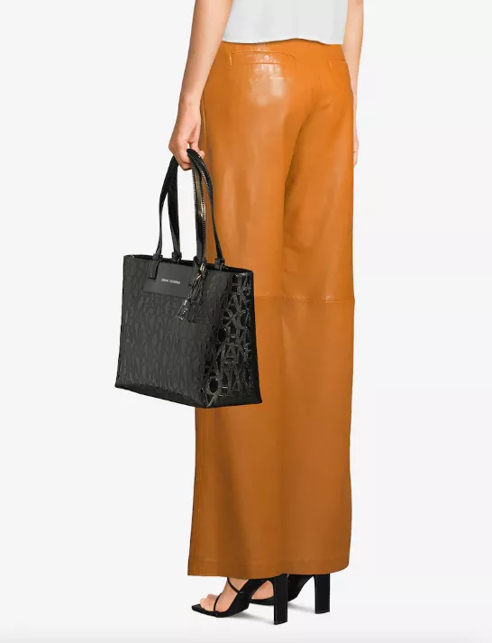 <p>ARMANI EXCHANGE 2949 Kč</p>
