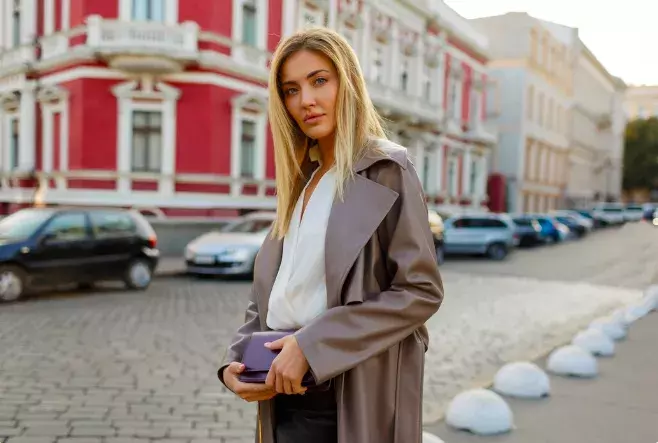 Krátký kabát z umělé kožešiny. Tři barvy, ve kterých budete neodolatelná