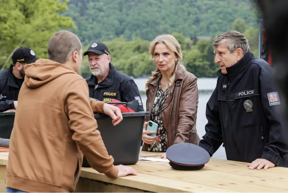 Ivana Chýlková Pod hladinou