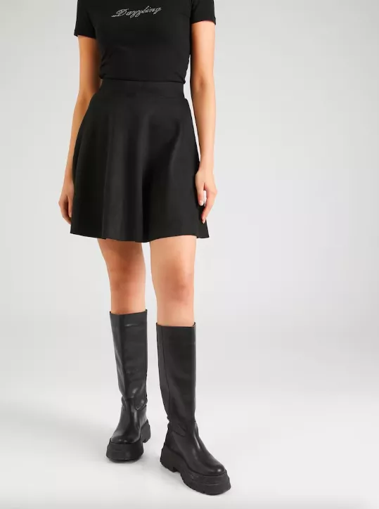 <p>ABOUT YOU 829 Kč</p>
