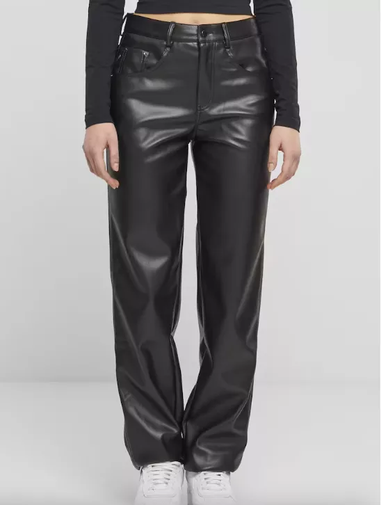 <p>Urban Classics 575 Kč</p>
