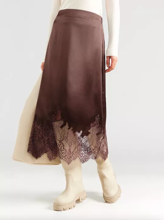 <p>VERO MODA 997 Kč</p>
