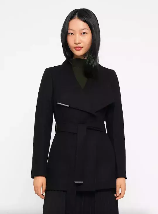 <p>Ted Baker 10599 Kč</p>
