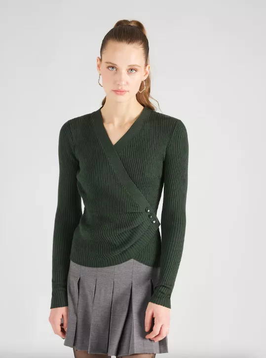 <p>ABOUT YOU 899 Kč</p>
