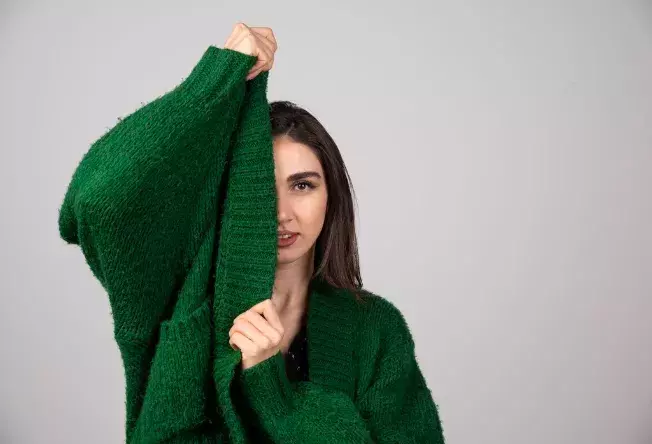 Roztomilé kardigany hlásí návrat. Nebojte se hlavně těchto dvou barev