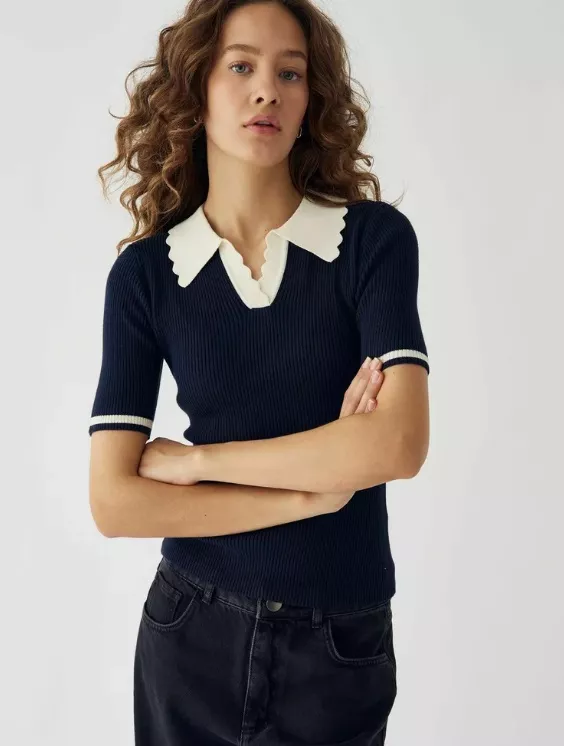 Top s límečkem, Noella, 1 350 Kč