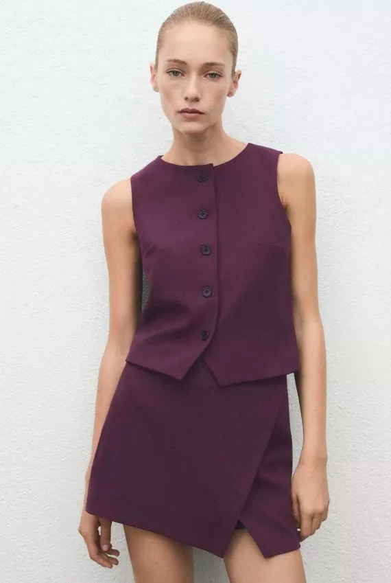 Bordó kancelářská vesta, Mango, 599 Kč