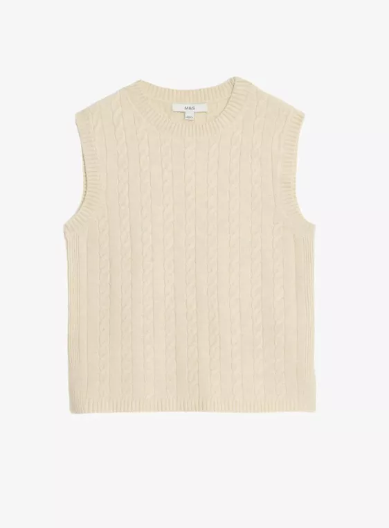 Pletená vesta, Marks & Spencer, 687 Kč