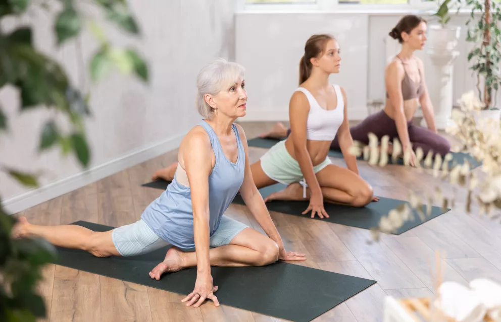 žena cvičí Holuba