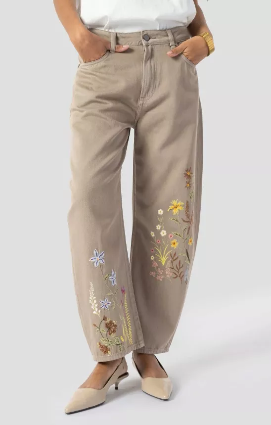 Béžové džíny s výšivkou, Elias Rumelis, 3 900 Kč