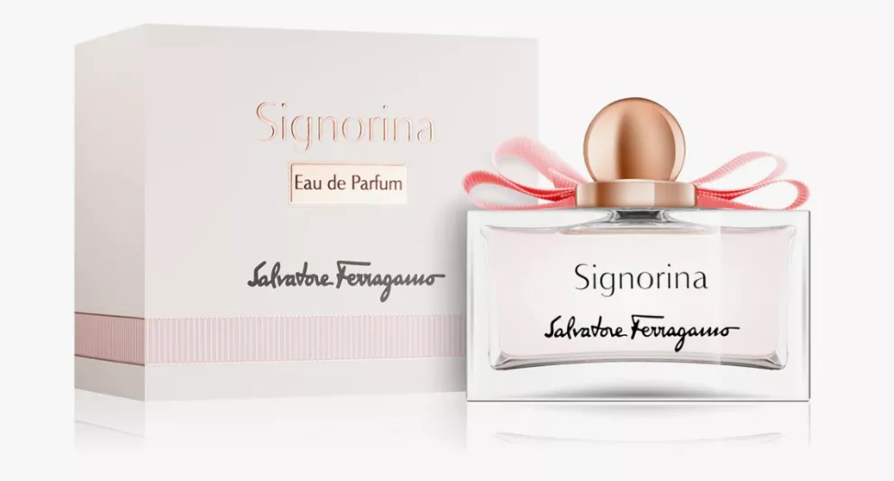 Parfém s jasmínem, pivoňkou a růží, Ferragamo, 1 719 Kč