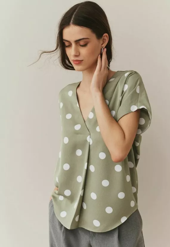 Zelená blůza s puntíky, Next, 860 Kč