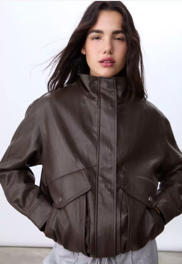 Bundy s vysokým límcem