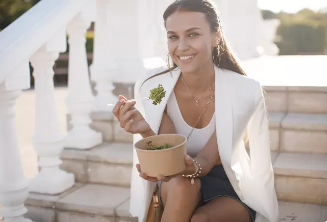 8 přírodních alternativ k Ozempicu, které jsou pro hubnutí stejně účinné