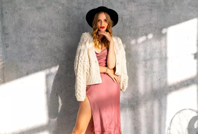 Prvek, který dříve definoval spodní prádlo, se dere do popředí. Vyzkoušejte tento materiál chytře