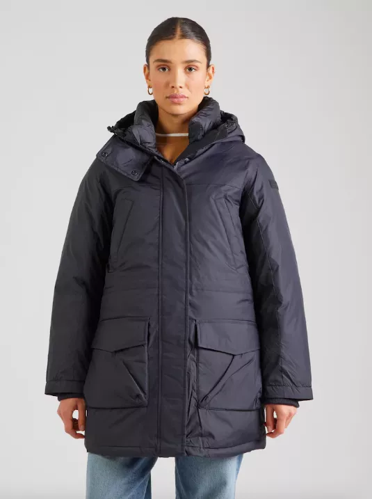 <p>NAPAPIJRI 5329 Kč</p>
