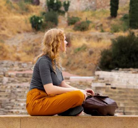 Jsou pohodlné a trendy. Tyto kalhoty sluší všem postavám, přesto se jich mnohé ženy bojí 