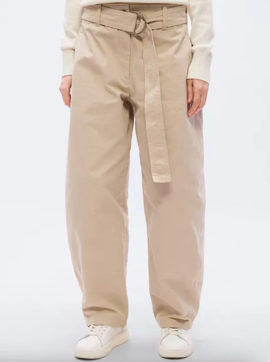 <p>Calvin Klein Jeans 2499 Kč</p>
