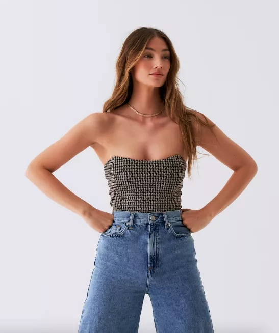 <p>RÆRE by Lorena Rae 789 Kč</p>
