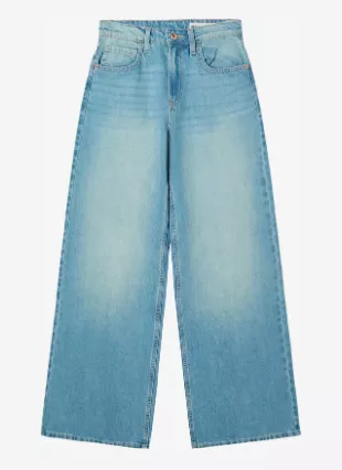 <p>Bershka 799 Kč</p>
