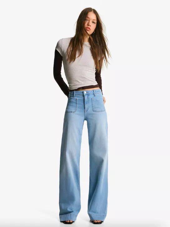 <p>Bershka 849 Kč</p>
