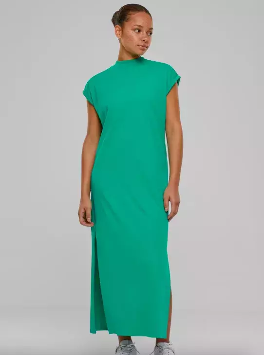 <p>Urban Classics 700 Kč</p>
