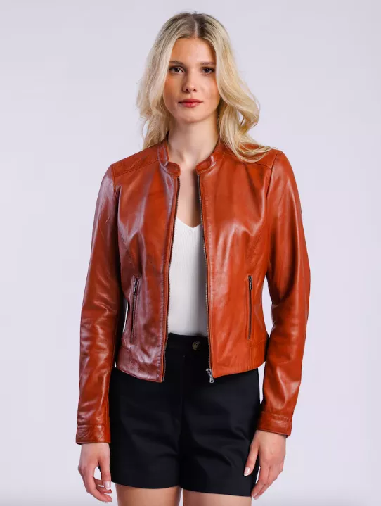 <p>FREAKY NATION 2435 Kč</p>
