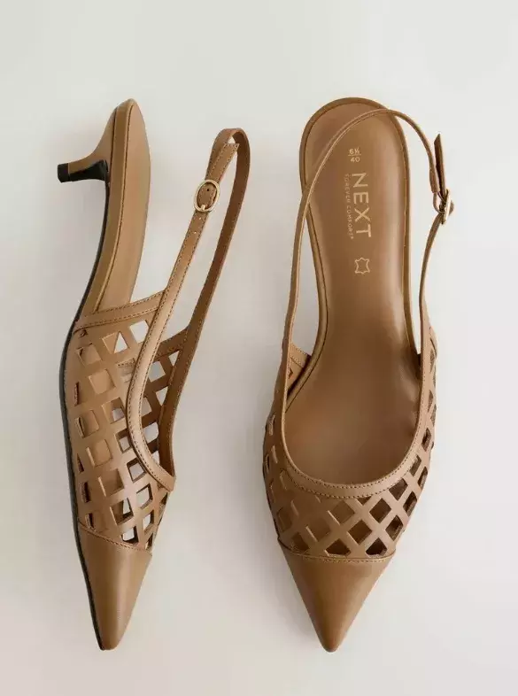 Přírodní kitten heels, Next, 1 910 Kč