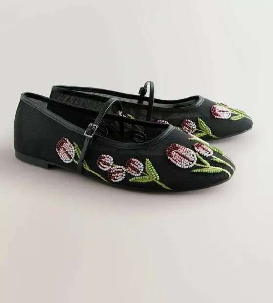 Vyšívané baleríny, Next, 1 520 Kč