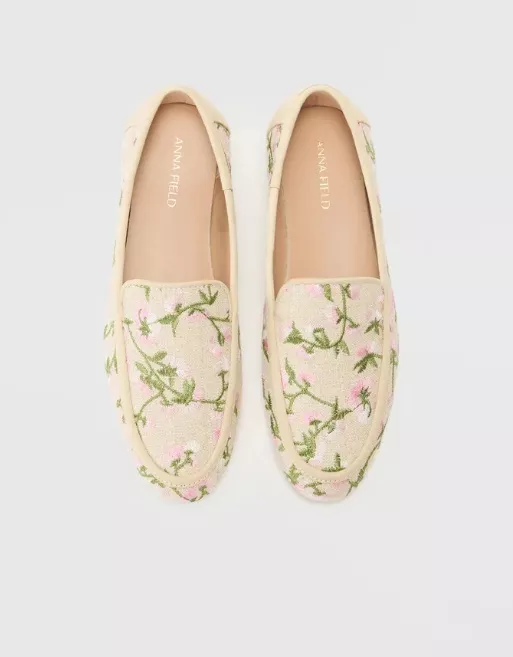 Baleríny s květy, Anna Field, 840 Kč