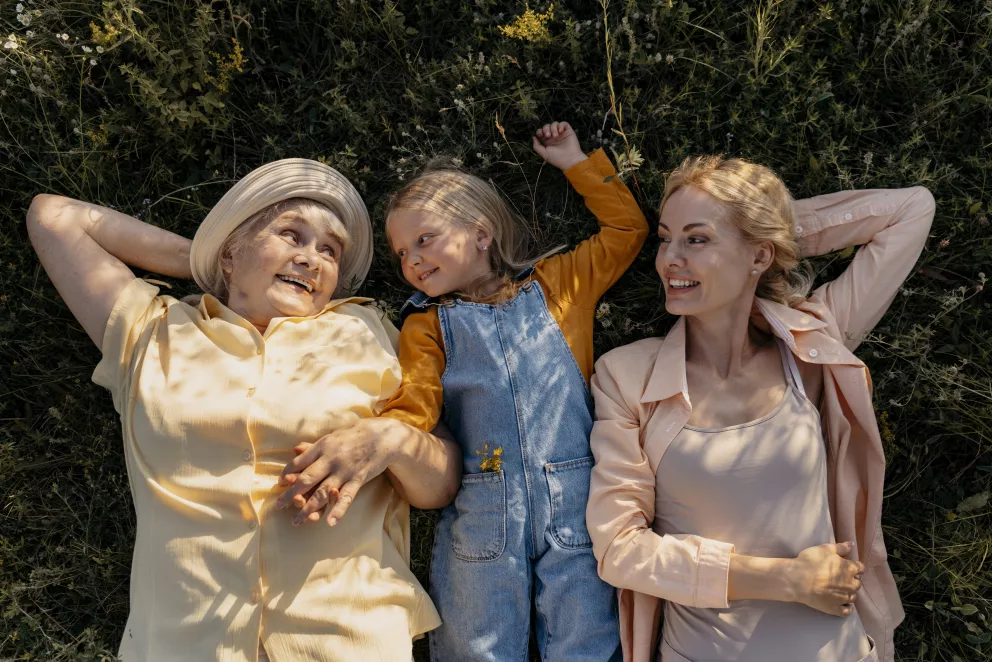 ženy, rodina, babička, matka, vnučka, dcera, problémy