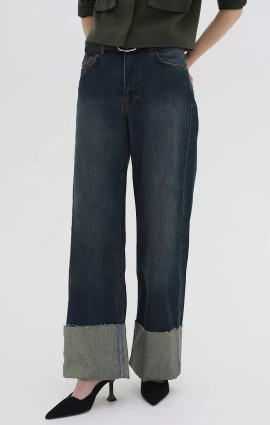 Tmavé džíny s kontrastním ohrnutím, My Essential Wardrobe, 2 128 Kč