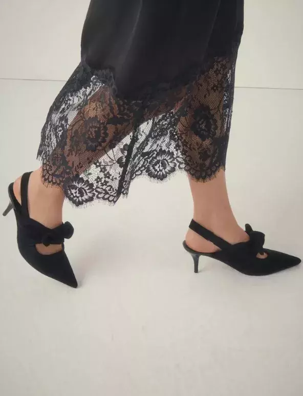 Noblesní kitten heels, Next, 710 Kč