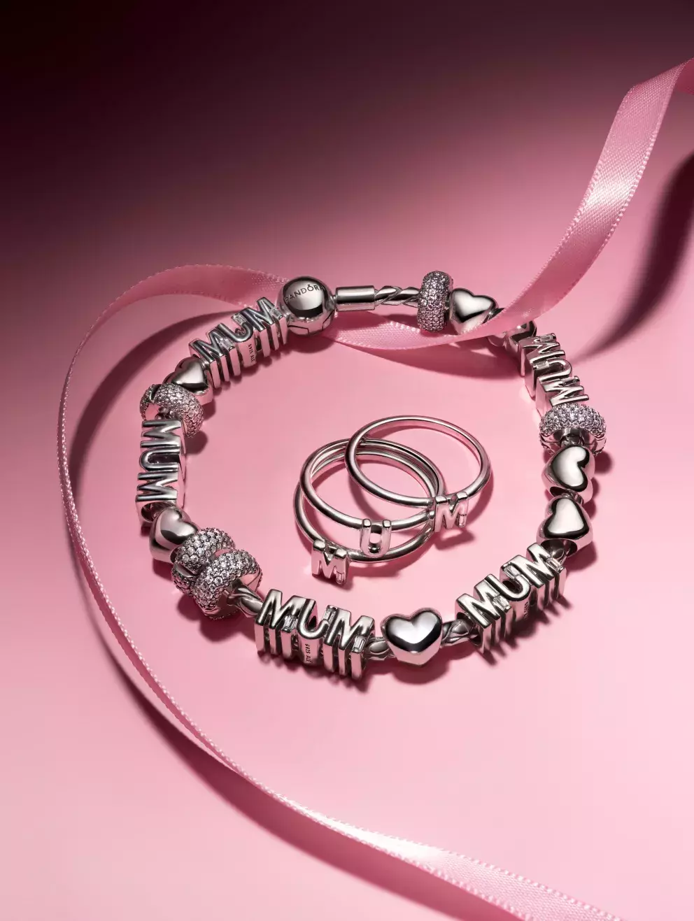 Foto 7 k článku Není jen máma: překvapte ji dárkem, který bude nosit každý den