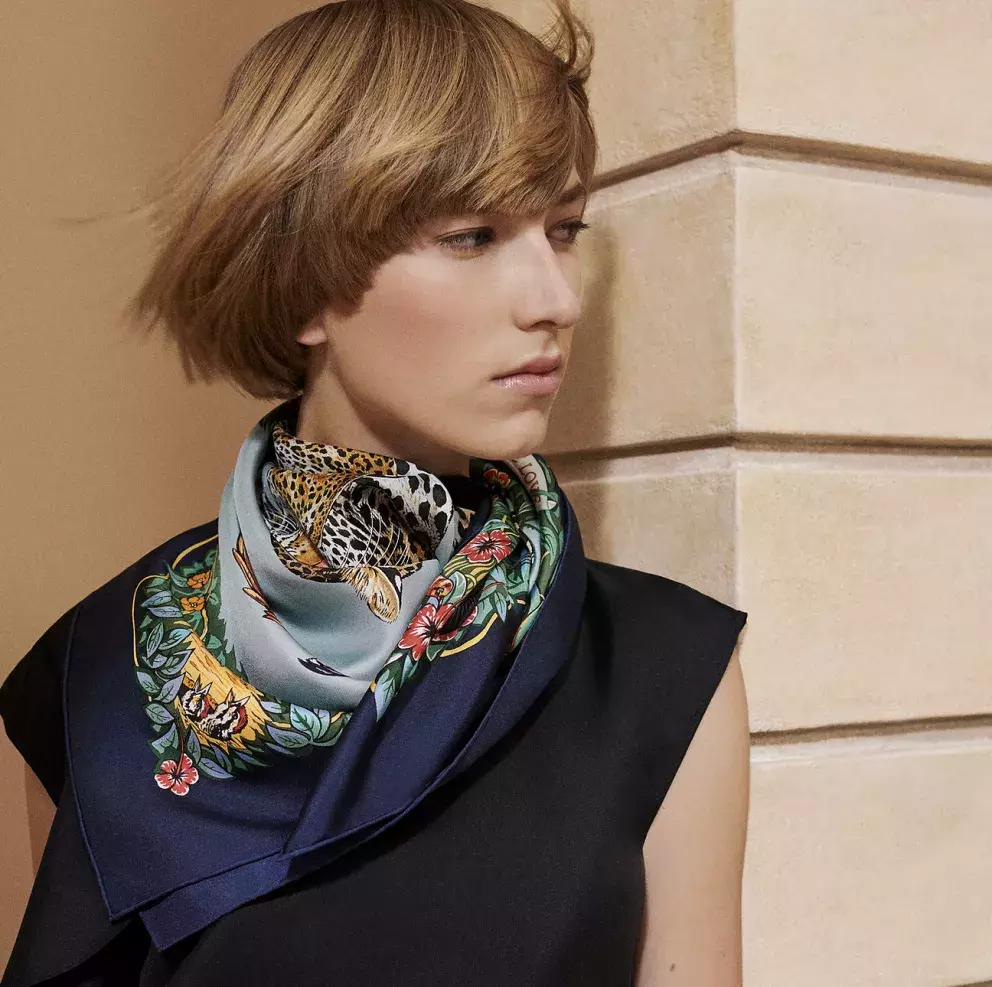 <p><span>Jungle Love forever, 15200 Kč</span></p>
